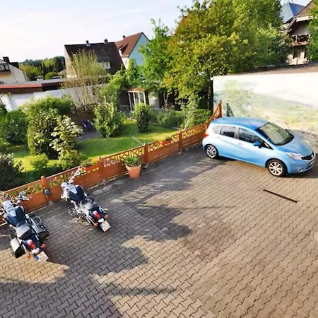 Daire Hirsch Burgberg - Parkplatz - Zentral *